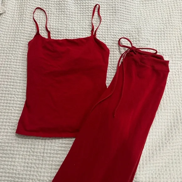 SKIMS Red Women's Pajama Set - Picture 2 of 2